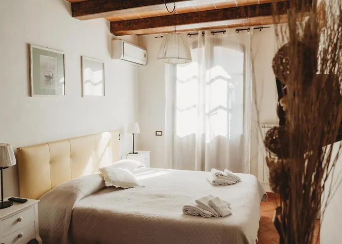 فندق مبيت وإفطار Borgo Terrosi 4*