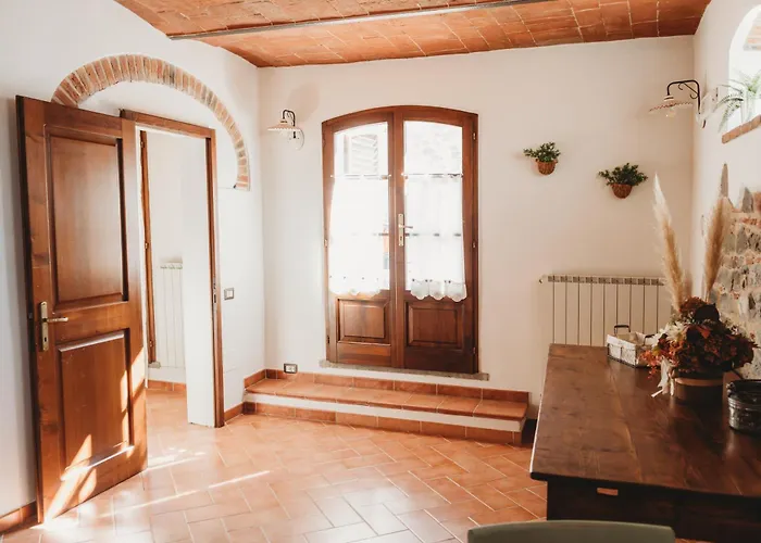 Borgo Terrosi 4* سينالونغا