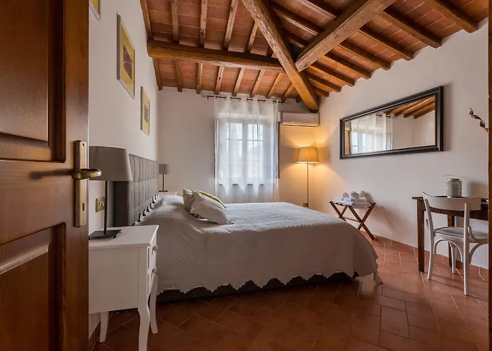 Borgo Terrosi 4* سينالونغا