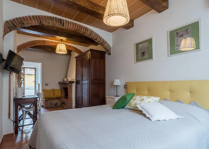 Borgo Terrosi فندق مبيت وإفطار 4*
